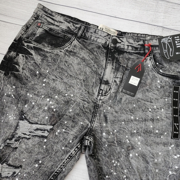 Big & Tall Men’s Distressed Ice Black Shorts. Skinny Fit - Picture 2 of 10